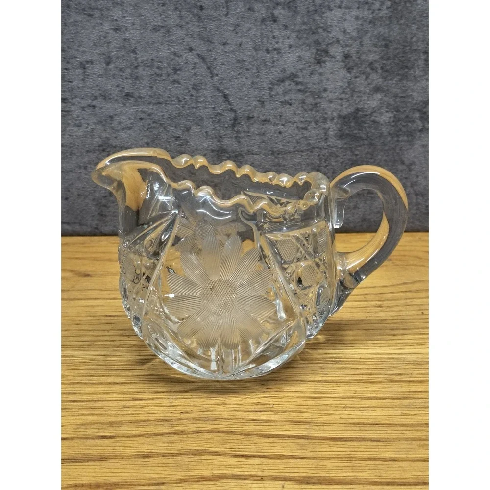 Beautiful Heavy Etched Glass Sawtooth Creamer‎